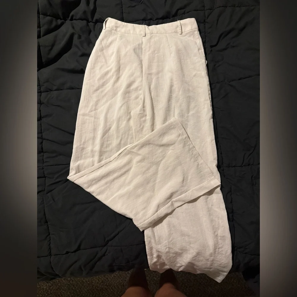Linen Set - Picture 5 of 5